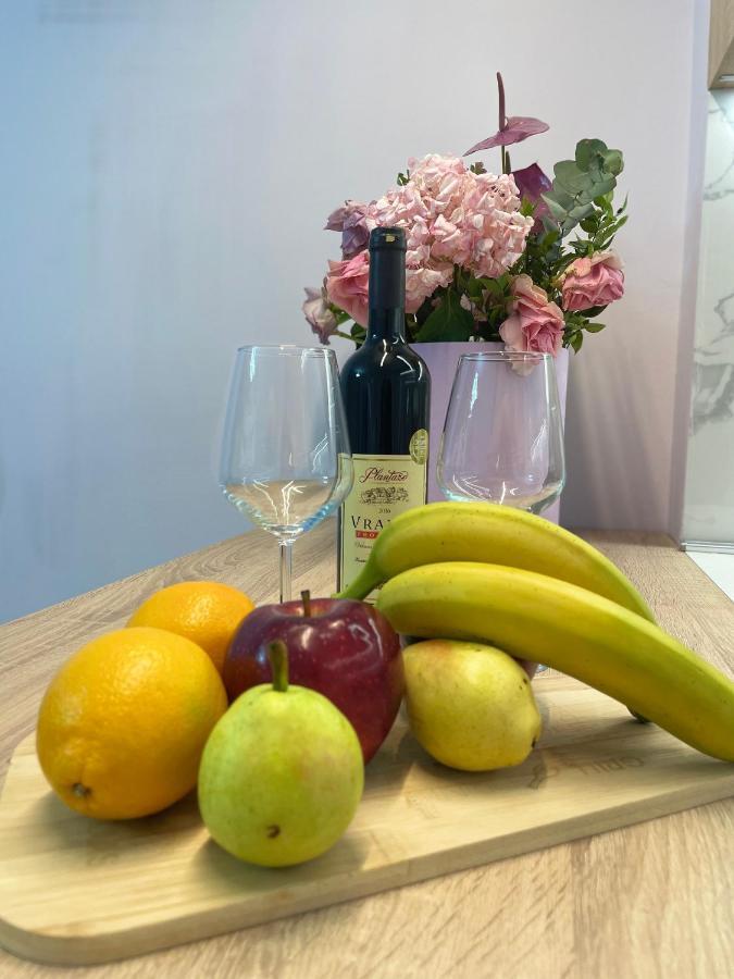 Lovely Apartment Тирана Екстериор снимка