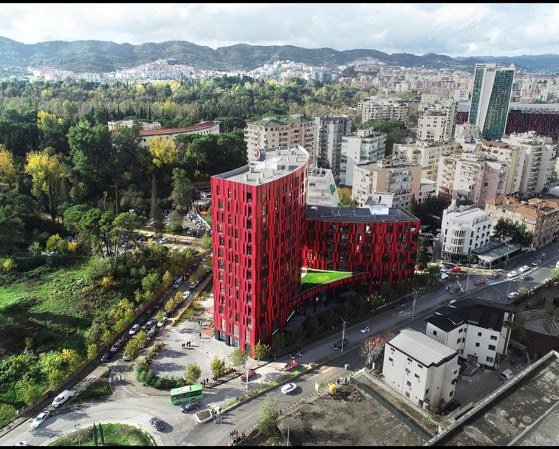 Lovely Apartment Тирана Екстериор снимка