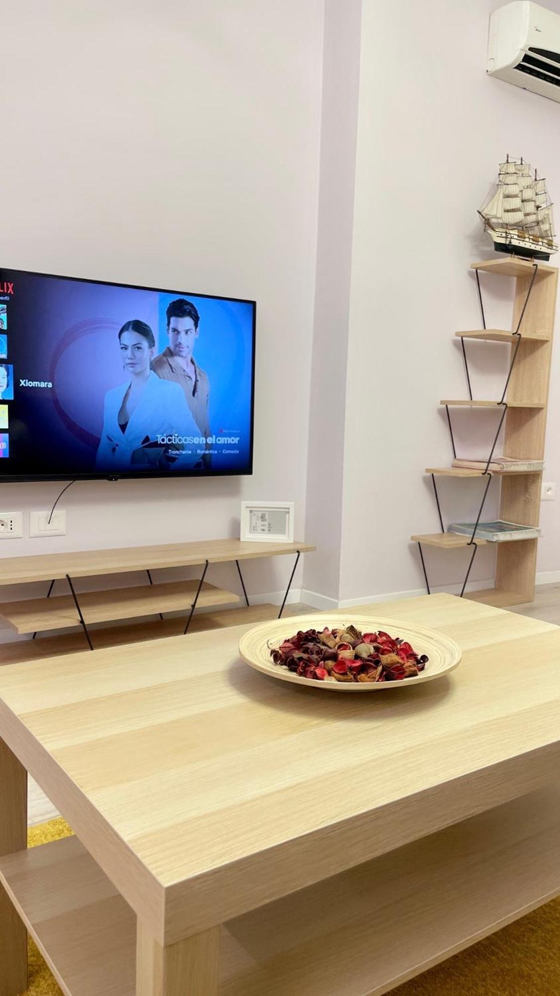Lovely Apartment Тирана Екстериор снимка
